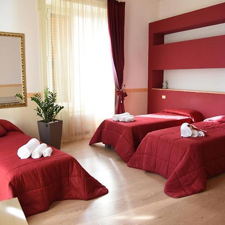 B&B The Queens Φότζια Εξωτερικό φωτογραφία