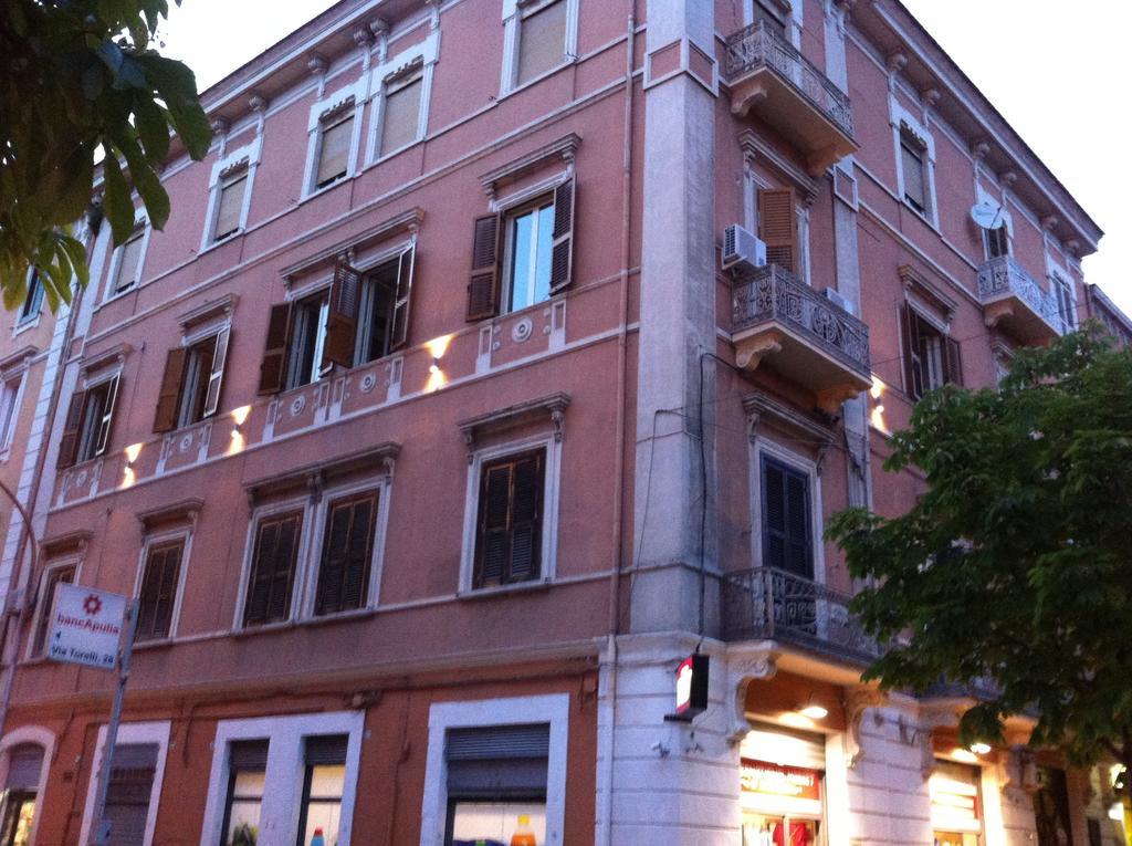 B&B The Queens Φότζια Εξωτερικό φωτογραφία