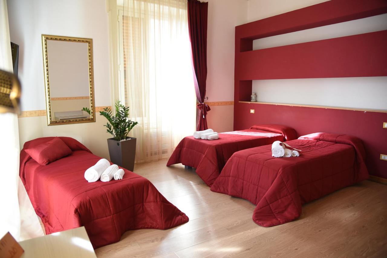 B&B The Queens Φότζια Εξωτερικό φωτογραφία