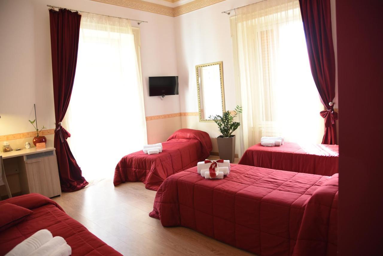 B&B The Queens Φότζια Εξωτερικό φωτογραφία